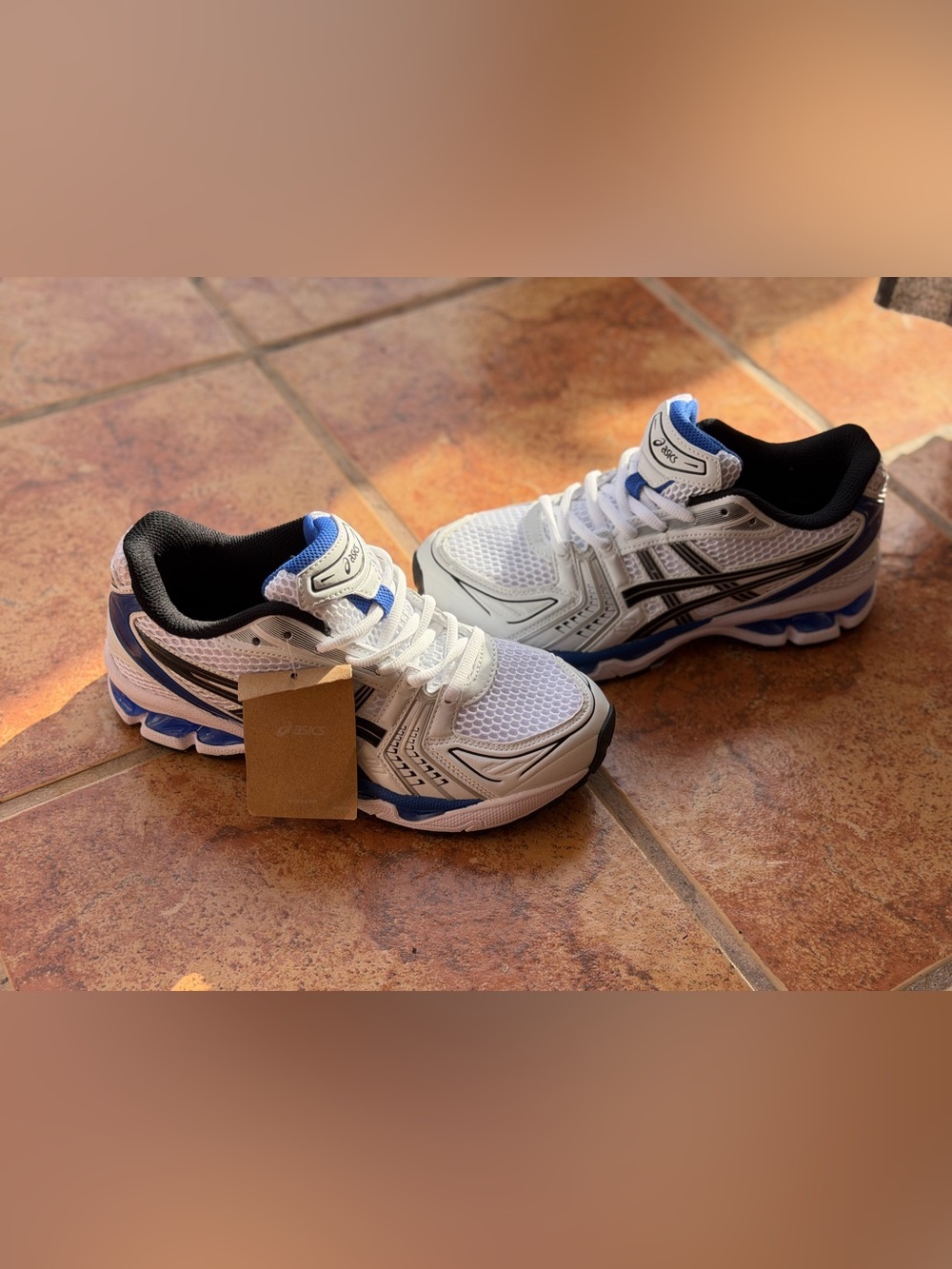 Size 7.5 Men’s And Women’s 9 - Asics Gel Kayano 14 Blue